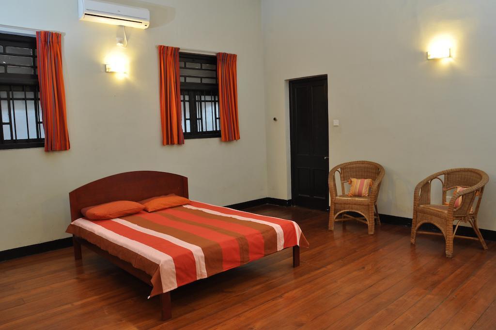 Cheriton Residencies Hotel Colombo Room photo