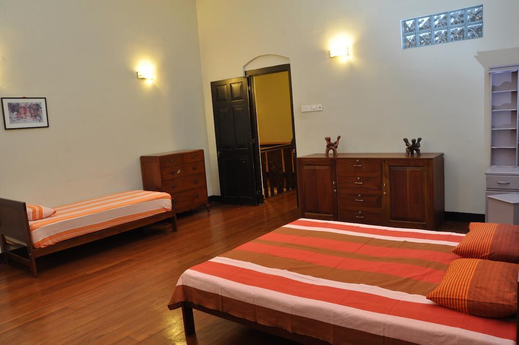 Cheriton Residencies Hotel Colombo Room photo